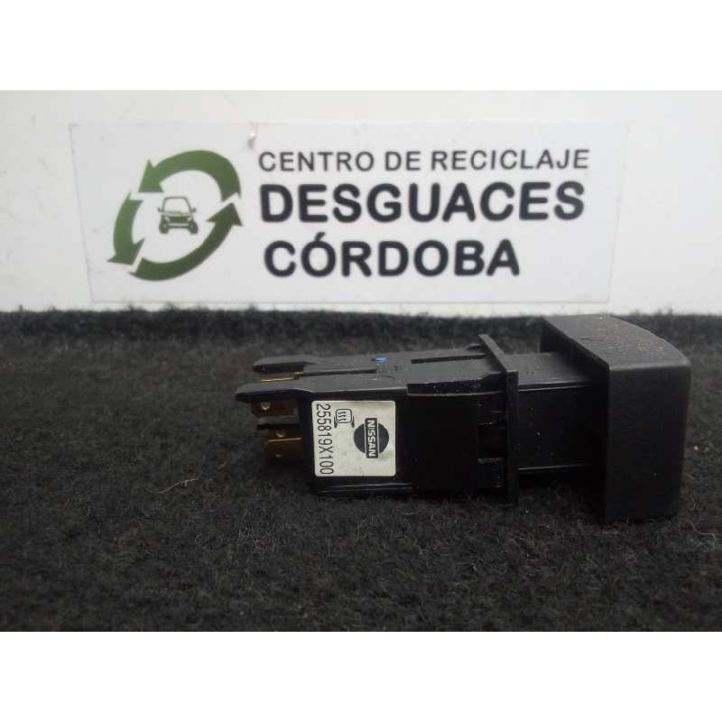 Recambio de interruptor para nissan atleon referencia OEM IAM 255819X100 RETROVISOR.TERMICO 