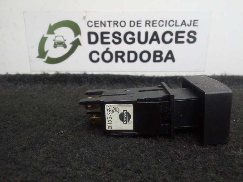 Recambio de interruptor para nissan atleon referencia OEM IAM 255819X100 RETROVISOR.TERMICO 
