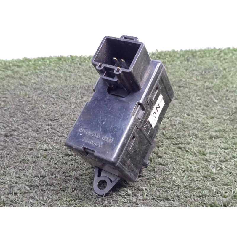 Recambio de mando elevalunas trasero izquierdo para daewoo tacuma 1.8 referencia OEM IAM 621W02141  