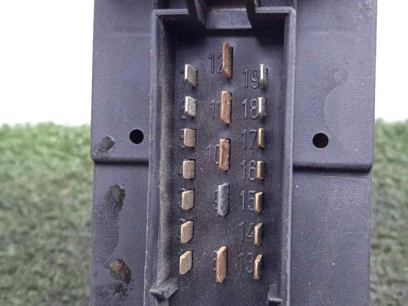 Recambio de mando elevalunas delantero izquierdo para saab 9-3 berlina referencia OEM IAM 4814364 4.BOTONES 