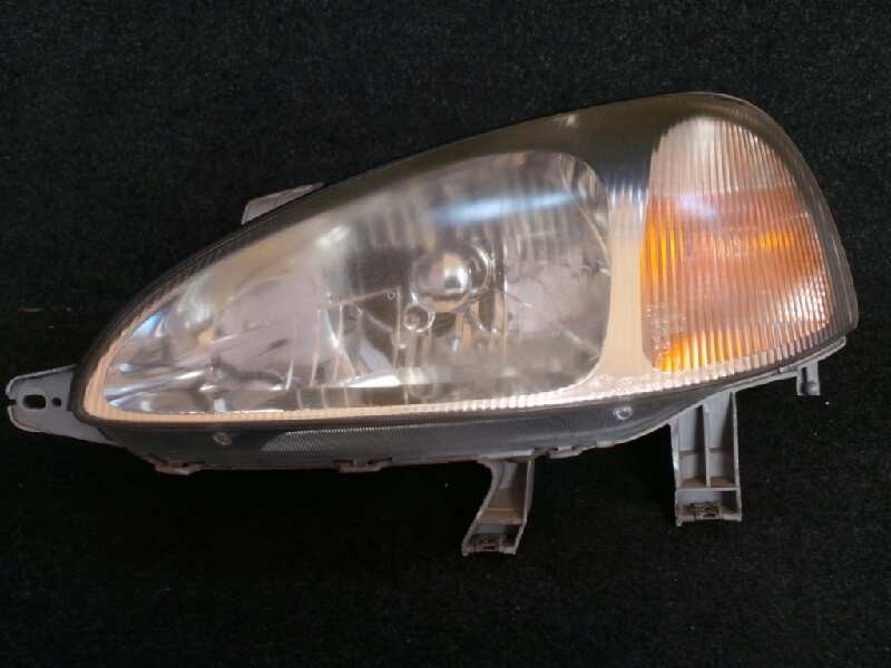 Recambio de faro izquierdo para daewoo tacuma 1.8 referencia OEM IAM  FONDO.CROMADO PENDIENTE PULIR