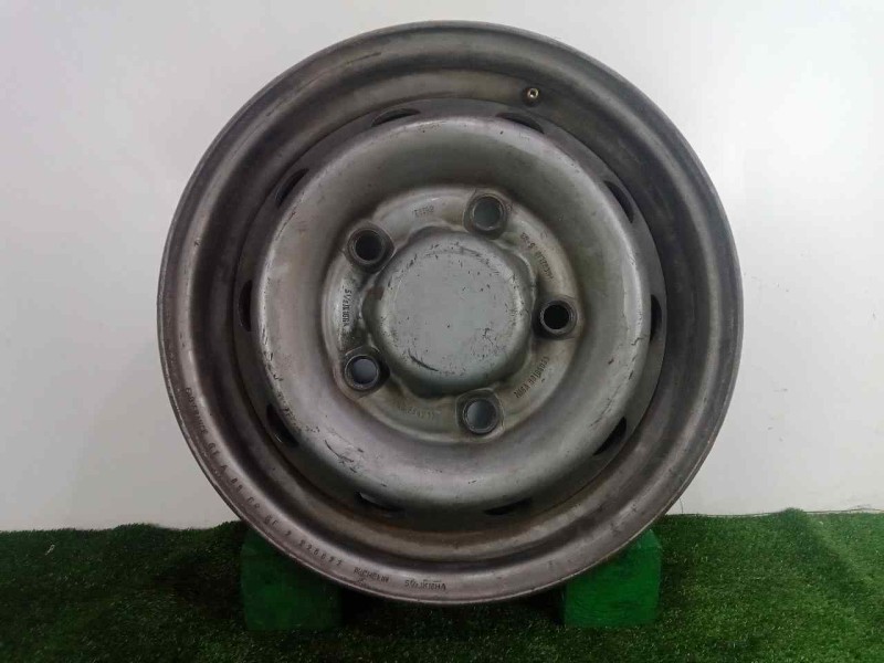 Recambio de llanta para nissan trade 2.8d referencia OEM IAM R16-5X160-5.5 R16 ACERO
