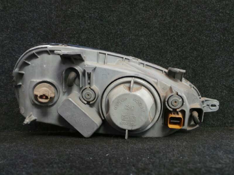 Recambio de faro izquierdo para daewoo tacuma 1.8 referencia OEM IAM  FONDO.CROMADO PENDIENTE PULIR