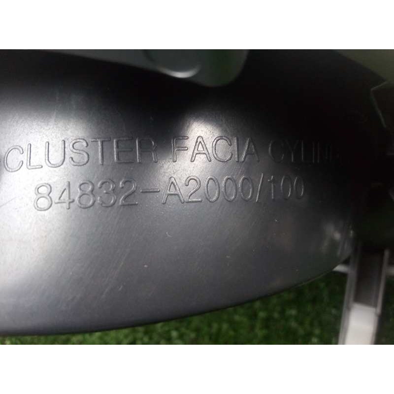 Recambio de salpicadero para kia cee´d 1.4 cat referencia OEM IAM 84832A2000WK-97410A200  