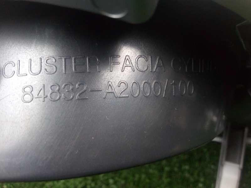 Recambio de salpicadero para kia cee´d 1.4 cat referencia OEM IAM 84832A2000WK-97410A200  