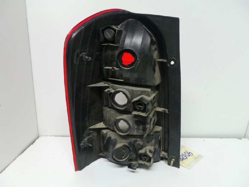 Recambio de piloto trasero derecho para mazda premacy (cp) 2.0 turbodiesel cat referencia OEM IAM   