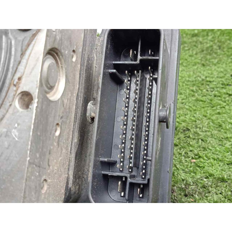 Recambio de abs para iveco daily furgón 2.3 diesel cat referencia OEM IAM 2265106516-0265956214-5801815699-0265243239  