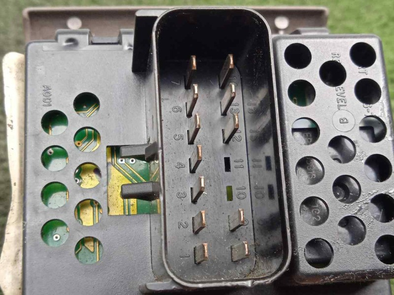 Recambio de mando elevalunas delantero izquierdo para chrysler pt cruiser (pt) referencia OEM IAM  4 BOTONES 
