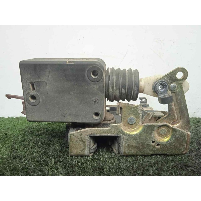 Recambio de cerradura puerta delantera derecha para citroën saxo 1.1 referencia OEM IAM  5.PUERTAS 