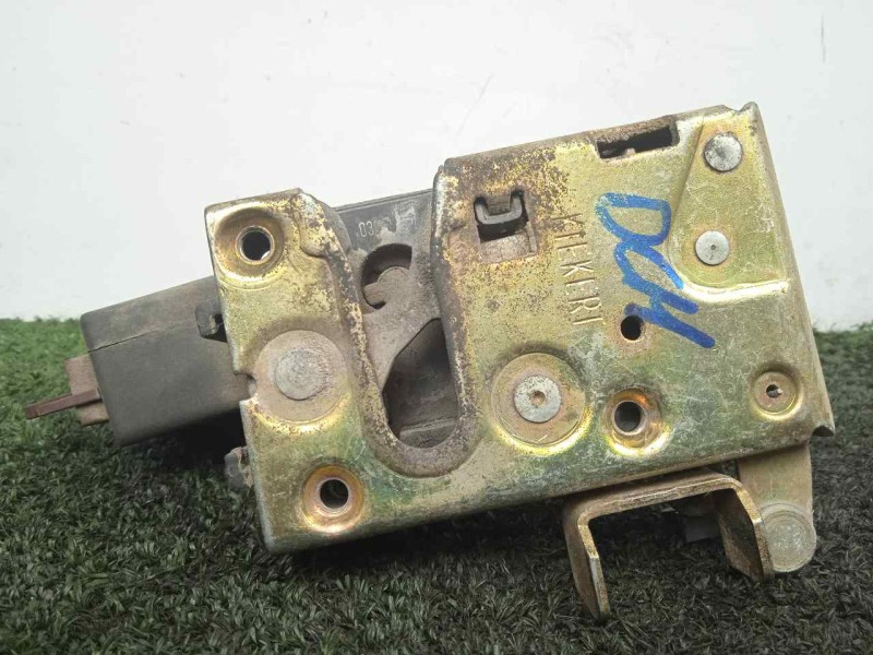 Recambio de cerradura puerta delantera derecha para citroën saxo 1.1 referencia OEM IAM  5.PUERTAS 