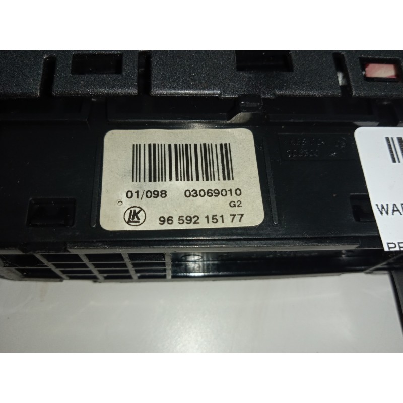 Recambio de warning para peugeot 308 1.6 hdi fap referencia OEM IAM 9659215177  