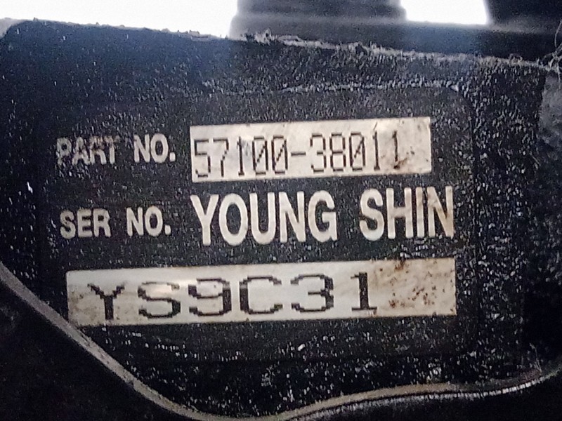 Recambio de bomba direccion para hyundai sonata (y4) 2.5 v6 cat referencia OEM IAM 5710038011  