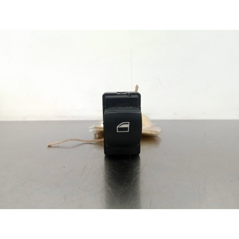 Recambio de mando elevalunas trasero izquierdo para bmw serie 5 berlina (e60) 3.0 referencia OEM IAM 159798041526A-6922244  