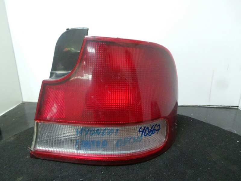 Recambio de piloto trasero derecho para hyundai lantra (j1) 1.8 16v cat referencia OEM IAM   