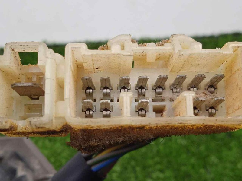 Recambio de mando elevalunas delantero izquierdo para mazda premacy (cp) referencia OEM IAM  4 BOTONES 