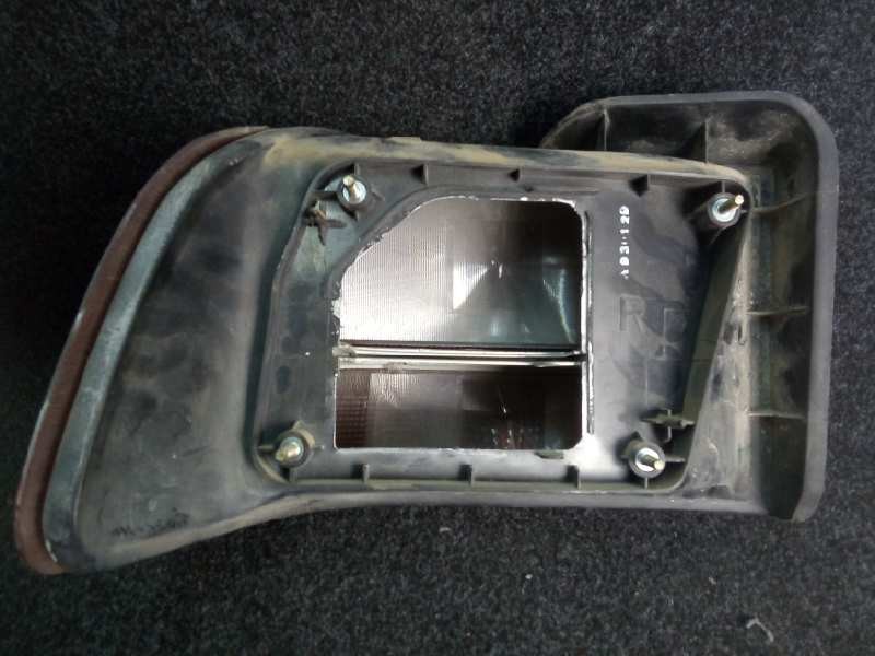 Recambio de piloto trasero derecho para hyundai lantra (j1) 1.8 16v cat referencia OEM IAM  4.PUERTAS 