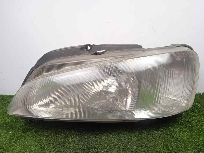 Recambio de faro izquierdo para peugeot 106 (s2) 1.1 referencia OEM IAM  96-99 