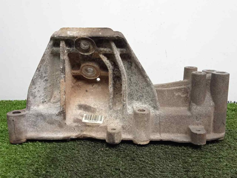 Recambio de soporte motor para iveco daily furgón 2.3 diesel cat referencia OEM IAM 504386159  