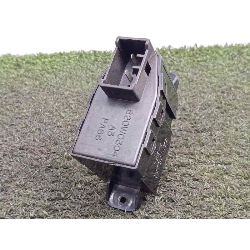 Recambio de mando elevalunas trasero izquierdo para hyundai sonata (y4) 2.5 v6 cat referencia OEM IAM 620W0304-621W02280  