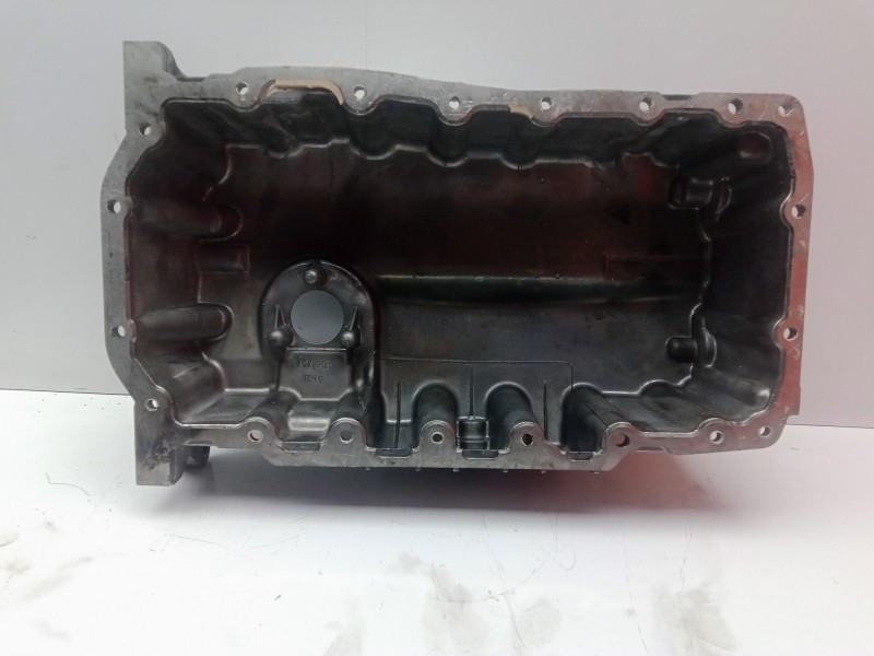 Recambio de carter para volkswagen polo (6r1) 1.6 tdi referencia OEM IAM 03G103603AD-03G103603AF-03G103603  