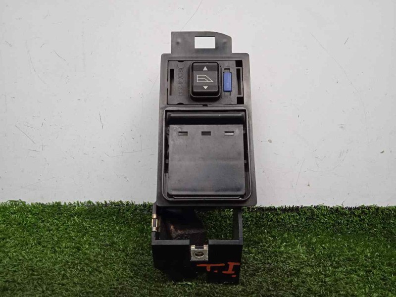 Recambio de mando elevalunas trasero izquierdo para jaguar xj6/12 4.0 cat referencia OEM IAM DBC12339  