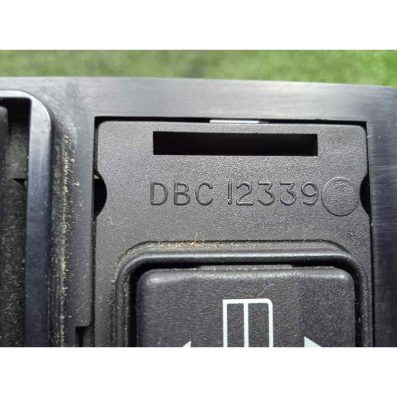 Recambio de mando elevalunas trasero izquierdo para jaguar xj6/12 4.0 cat referencia OEM IAM DBC12339  