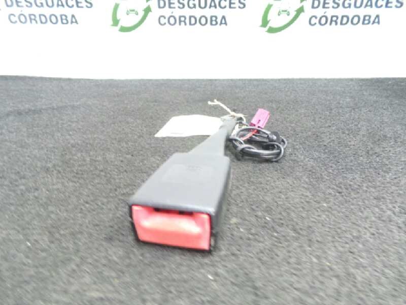 Recambio de enganche cinturon delantero derecho para ford fiesta (cb1) 1.4 tdci cat referencia OEM IAM   