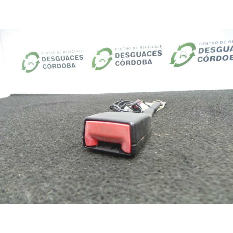 Recambio de enganche cinturon delantero derecho para ford fiesta (cb1) 1.4 tdci cat referencia OEM IAM   