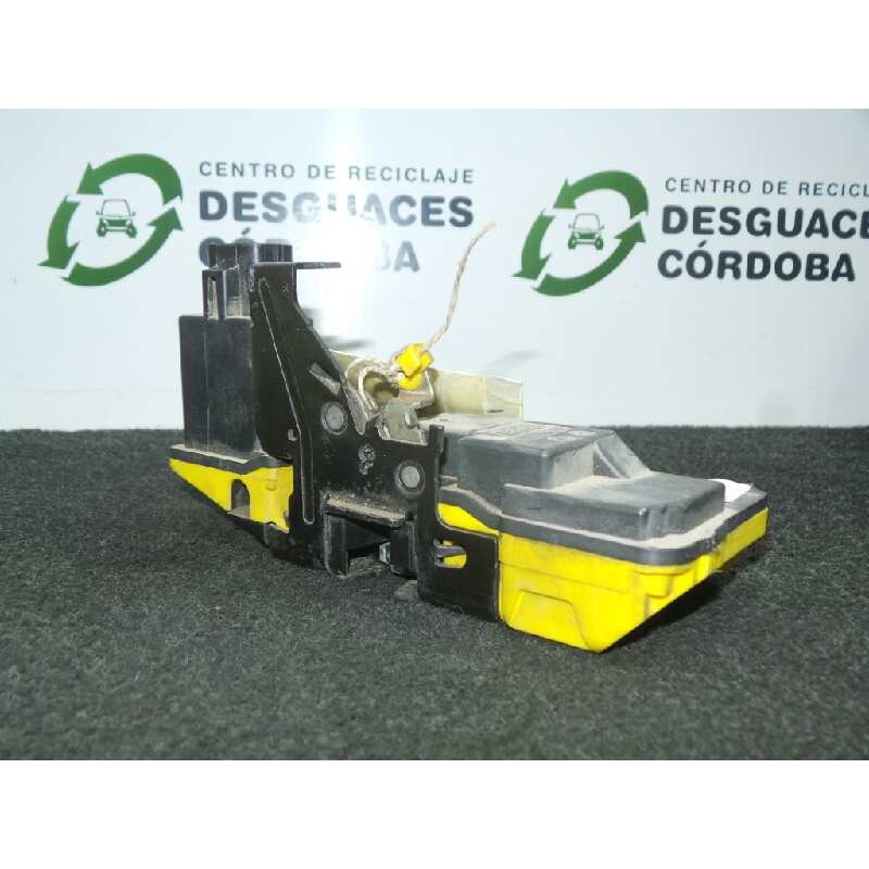 Recambio de cerradura puerta trasera derecha para volvo s60 berlina 2.4 cat referencia OEM IAM   6 PINES