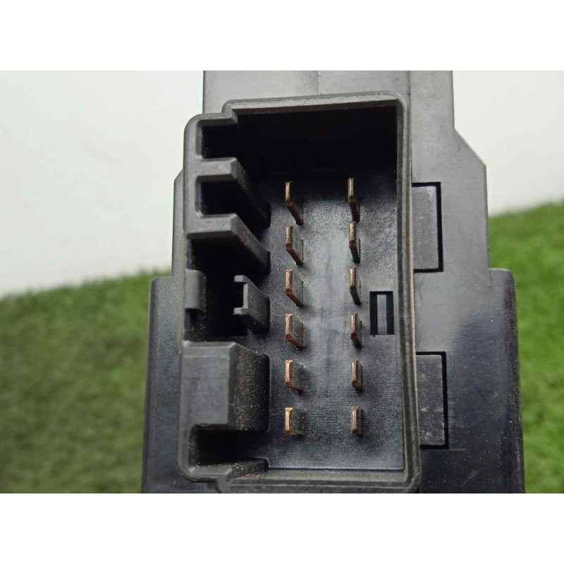 Recambio de mando elevalunas delantero derecho para volvo s60 berlina 2.4 cat referencia OEM IAM 867318701W21E  MP215300037