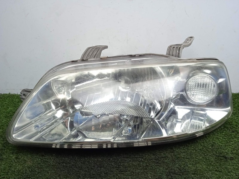 Recambio de faro izquierdo para daewoo kalos 1.4 cat referencia OEM IAM SINREFERENCIA FONDO.NEGRO 