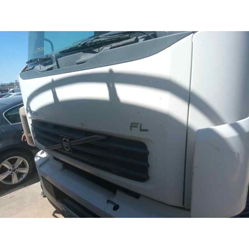 Recambio de aleta delantera izquierda para volvo fl xxx 7.2 diesel referencia OEM IAM   