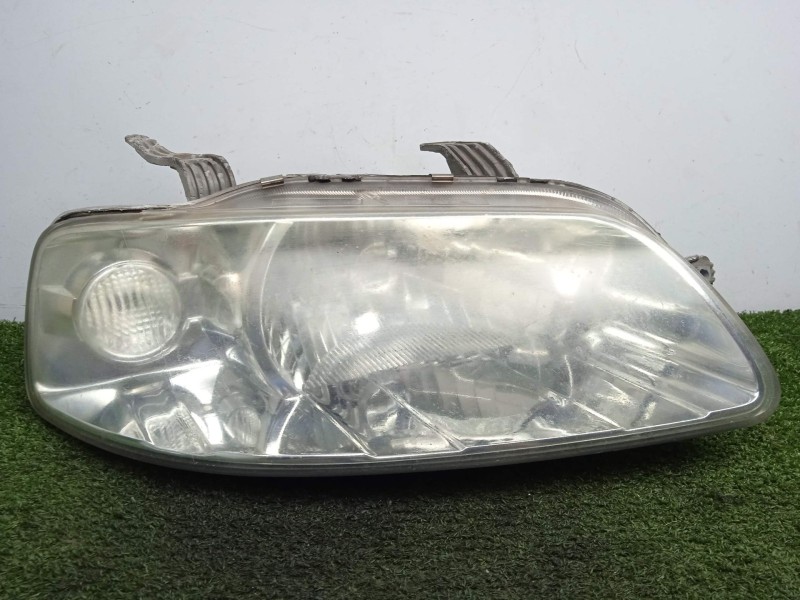 Recambio de faro derecho para daewoo kalos 1.4 cat referencia OEM IAM SINREFERENCIA FONDO.NEGRO 