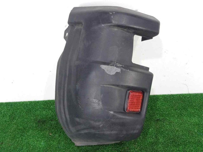 Recambio de puntera paragolpes trasera derecha para iveco daily furgón 2.3 diesel referencia OEM IAM 500330152  