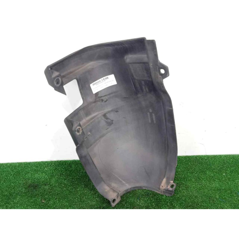 Recambio de puntera paragolpes trasera derecha para iveco daily furgón 2.3 diesel referencia OEM IAM 500330152  