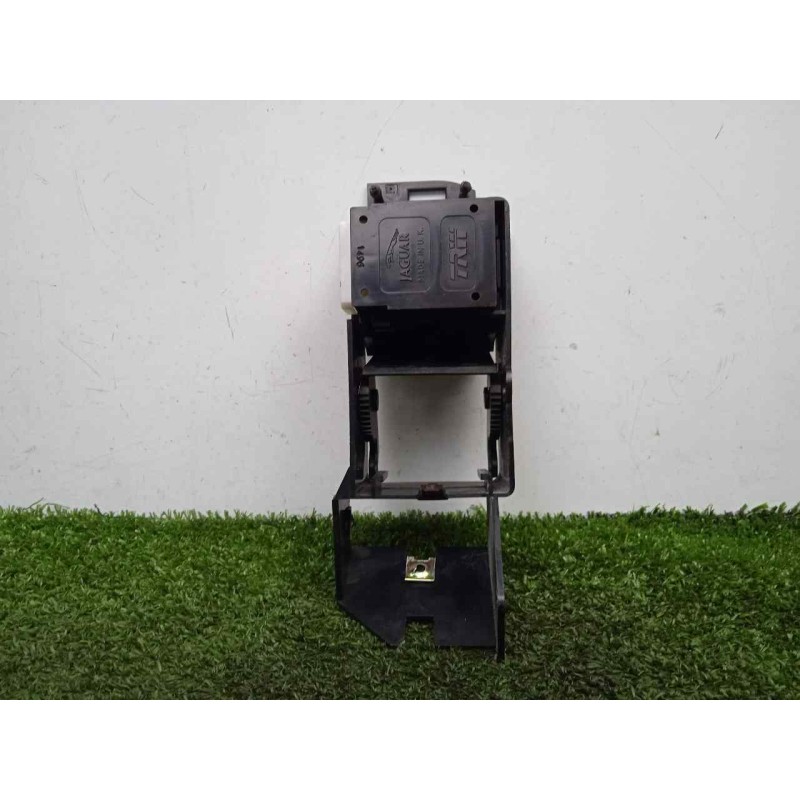 Recambio de mando elevalunas trasero derecho para jaguar xj6/12 4.0 cat referencia OEM IAM SINREFERENCIA  