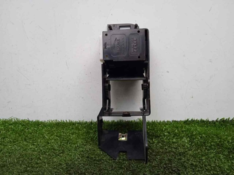 Recambio de mando elevalunas trasero derecho para jaguar xj6/12 4.0 cat referencia OEM IAM SINREFERENCIA  