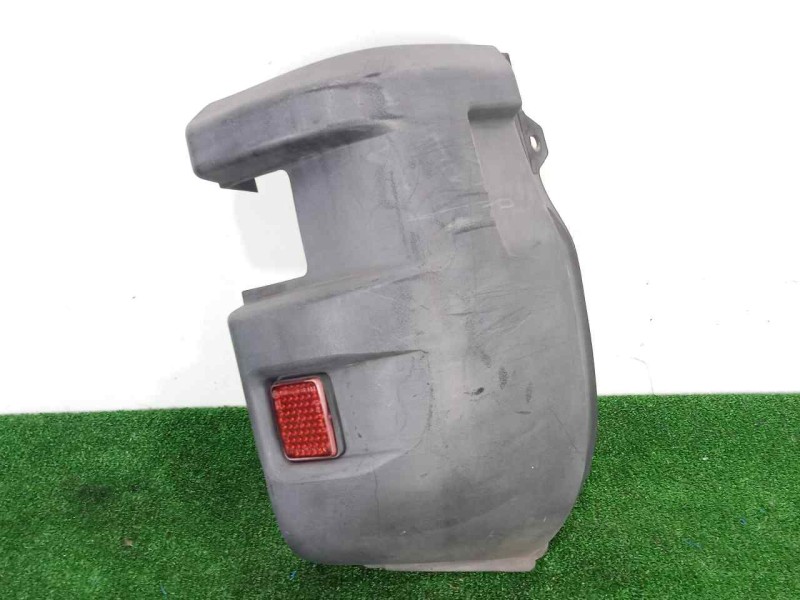 Recambio de puntera paragolpes trasera izquierda para iveco daily furgón 2.3 diesel referencia OEM IAM 500330153  