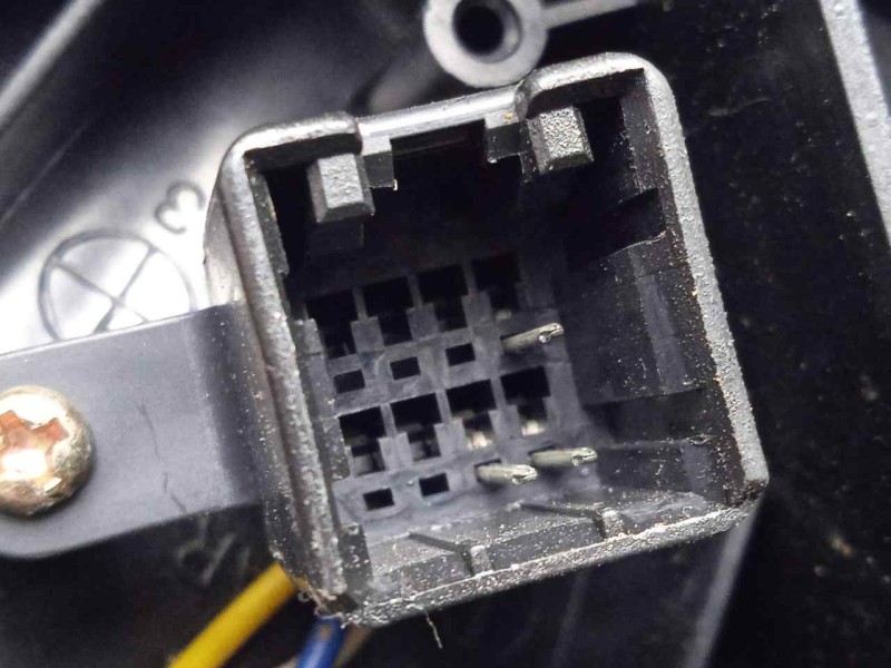 Recambio de retrovisor izquierdo para kia shuma ii 1.6 cat referencia OEM IAM SINREFERENCIA ELECTRICO - 2.PINES BLANCO