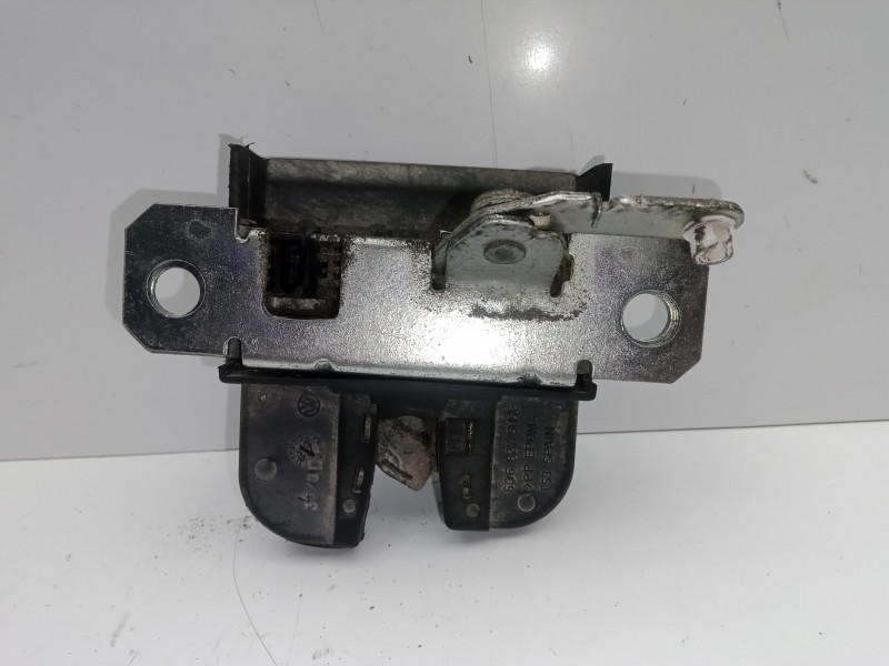 Recambio de cerradura maletero / porton para volkswagen polo (9n3) 1.4 16v referencia OEM IAM 6Q6827505E  