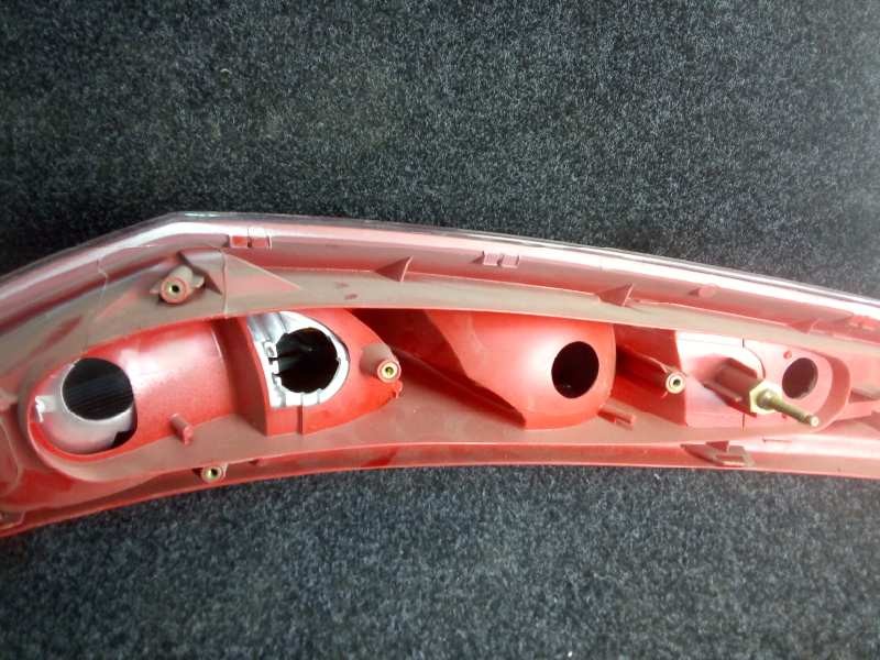 Recambio de piloto trasero derecho para fiat punto berlina (188) referencia OEM IAM  99-03 - AMBAR 3.PUERTAS