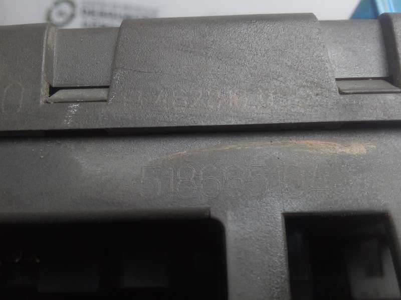 Recambio de caja reles / fusibles para land rover freelander (ln) 2.0 turbodiesel referencia OEM IAM YQE102930-134828100398-5186