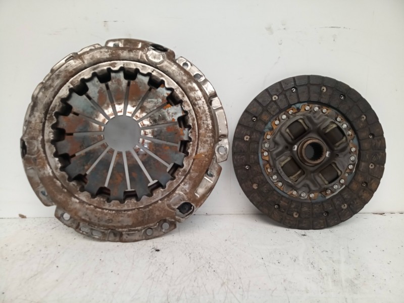 Recambio de kit embrague para toyota celica (t20) 1.8 16v cat referencia OEM IAM 52052  