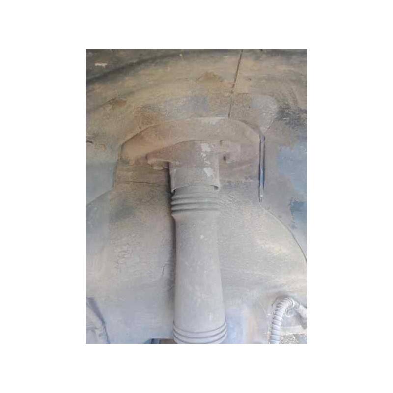 Recambio de amortiguador trasero izquierdo para kia carens (un) 2.0 crdi referencia OEM IAM   