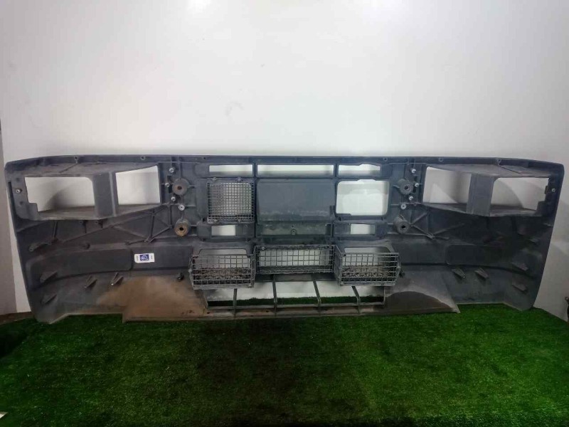 Recambio de paragolpes delantero para iveco eurocargo 5.9 diesel referencia OEM IAM 100163373-710018  