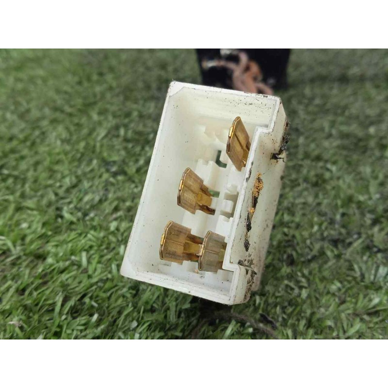 Recambio de mando luces para nissan trade 2.8d referencia OEM IAM  4.PINES 