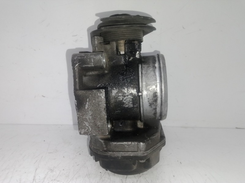 Recambio de caja mariposa para audi a4 berlina (b5) 1.8 20v turbo referencia OEM IAM 058133063M  