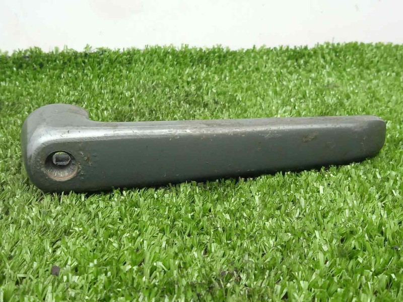 Recambio de maneta exterior porton para nissan trade 2.8d referencia OEM IAM  INTERIOR MANIJA