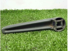 Recambio de maneta exterior porton para nissan trade 2.8d referencia OEM IAM  INTERIOR MANIJA 2