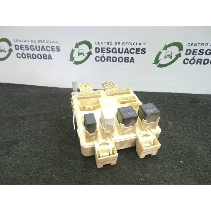 Recambio de caja reles / fusibles para hyundai elantra (xd) 1.6 16v cat referencia OEM IAM 911102D000-0102210836  
